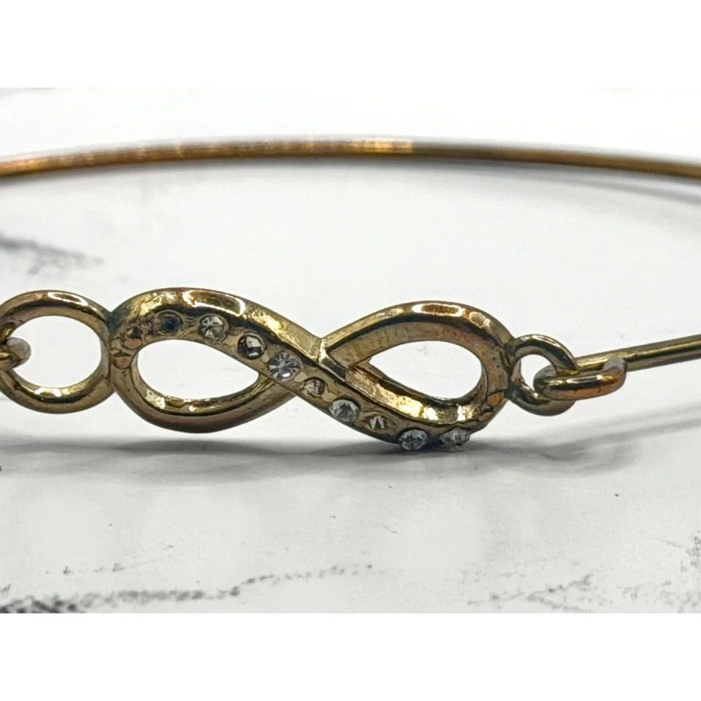 Dainty Infinity Bracelet Gold Tone Rhinestone Accent Minimalist‎ 7 Inch Bracelet